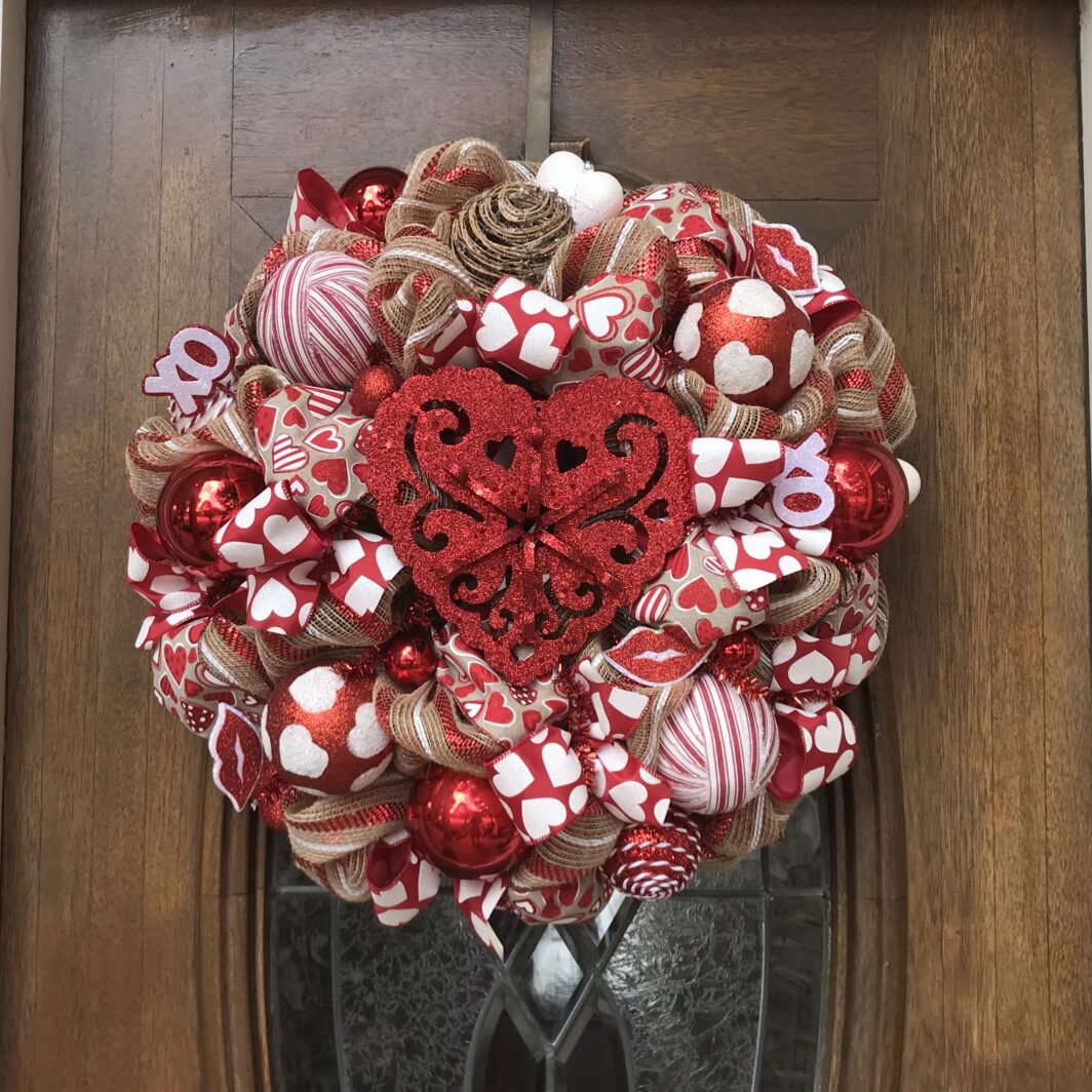 Love medley heart shape wreath 24 inch